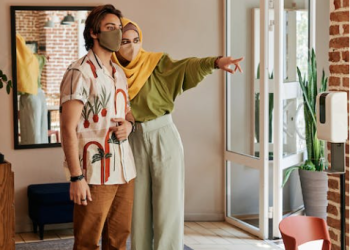 Statement Accessories: Bold Trends to Elevate Your Look