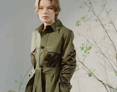 The Power Suit: Redefining Feminine Power Dressing