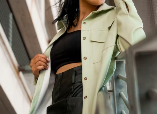 Accessorize Like a Pro: Elevate Your Outfits with Statement Pieces