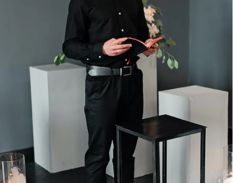 Flattering Silhouettes: Dressing for Your Body Shape with Confidence